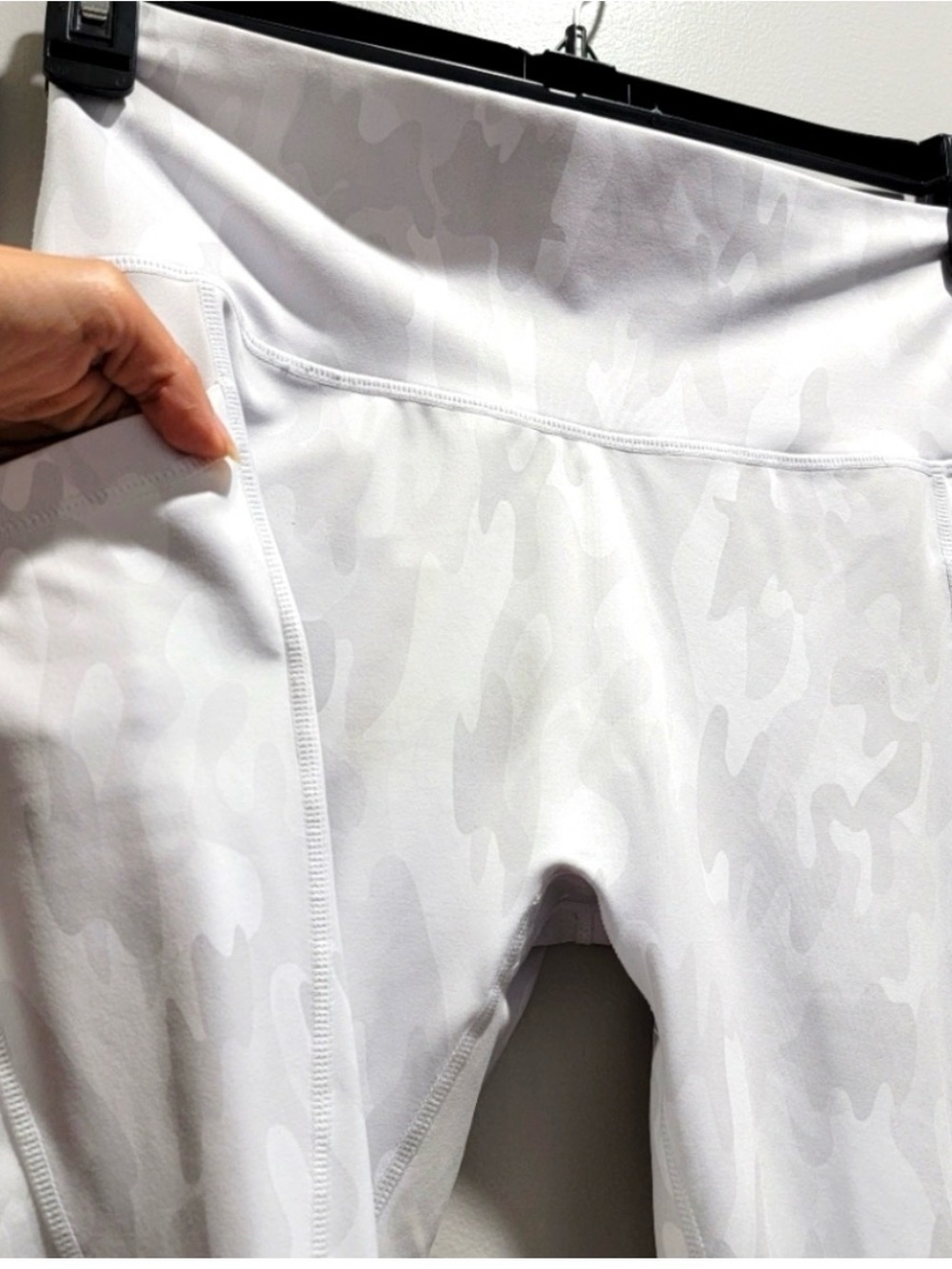 BuffBunny White Camo High-Rise Leggings with Side Pocket - Picture 3 of 6